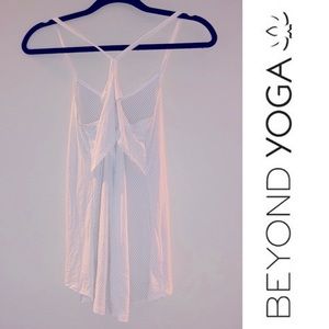 Beyond Yoga XSmall tank in white